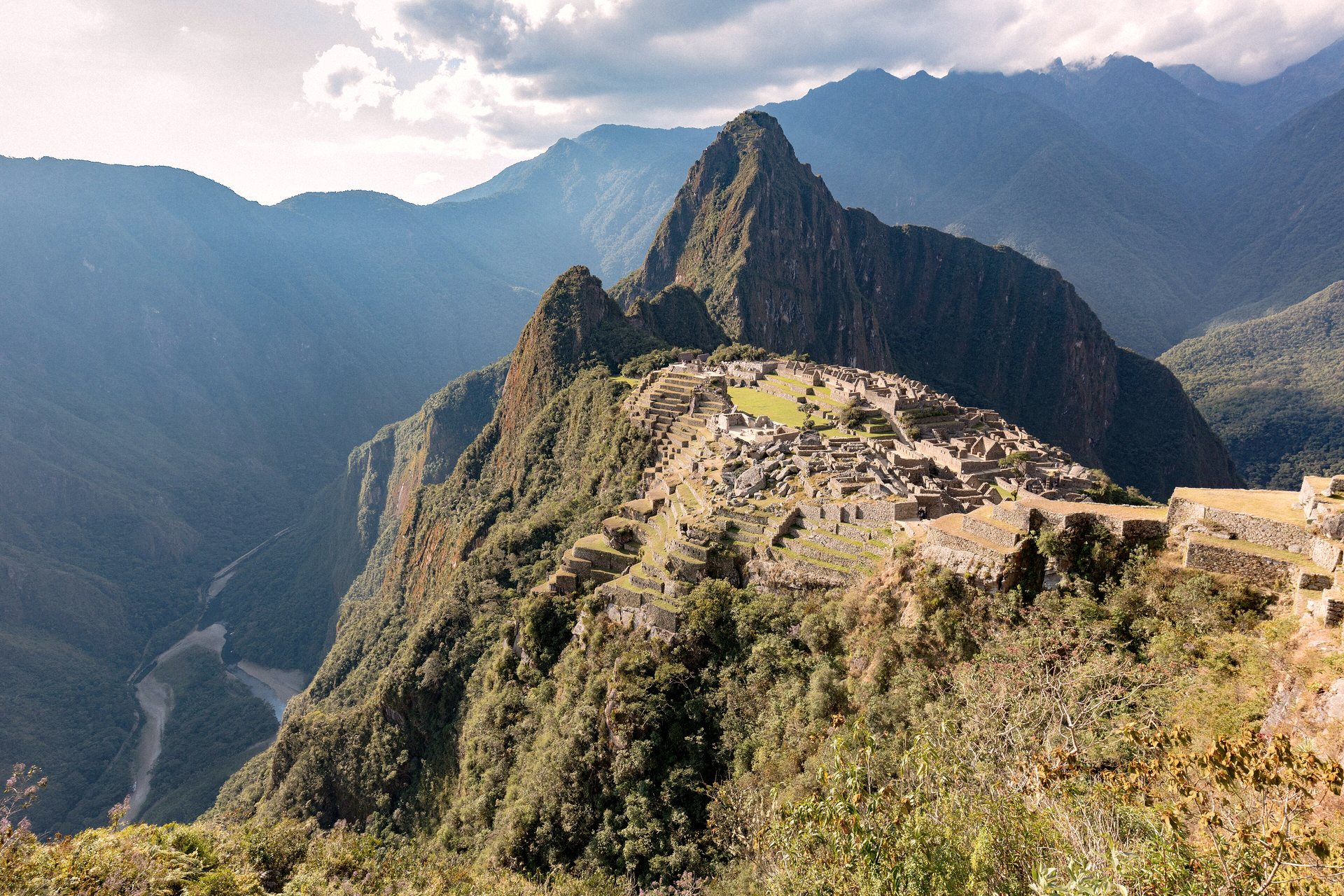 Cidadela de Machu Picchu e o pico Huayna Picchu