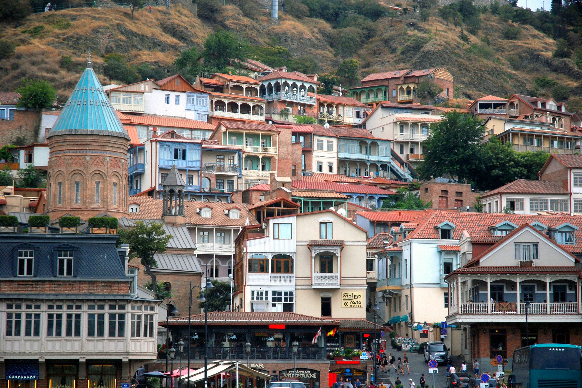 Casas com varandas da cidade velha de Tbilisi