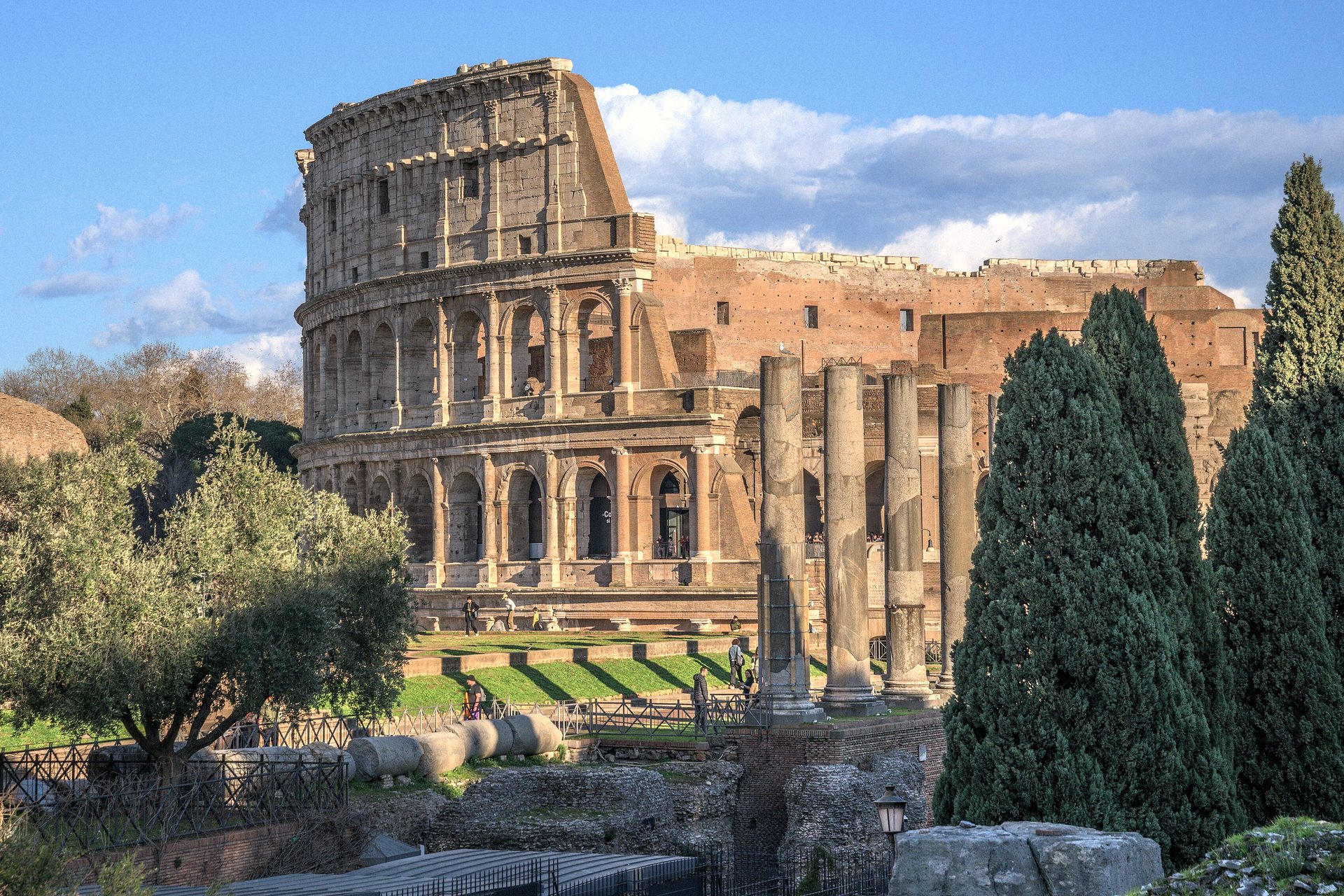 Coliseu de Roma visto do Fórum Romano